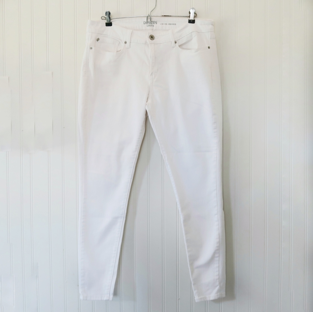 Denizen From Levis Women's White Low Rise Jeggings XL Size 33/28 Beach Vacation
